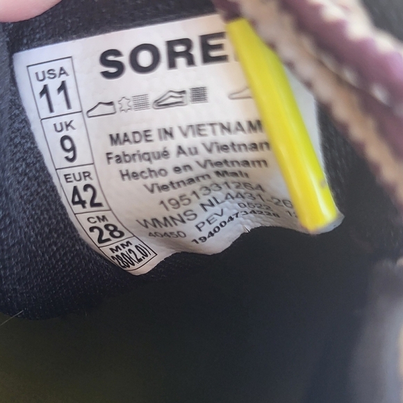 Sorel Out N About Boots Size 11 - Picture 6 of 14